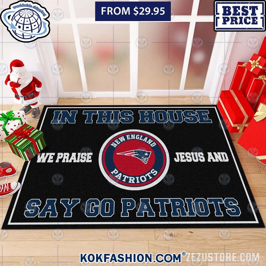 in this house we praise jesus and say go new england patriots doormat 2 867.jpg